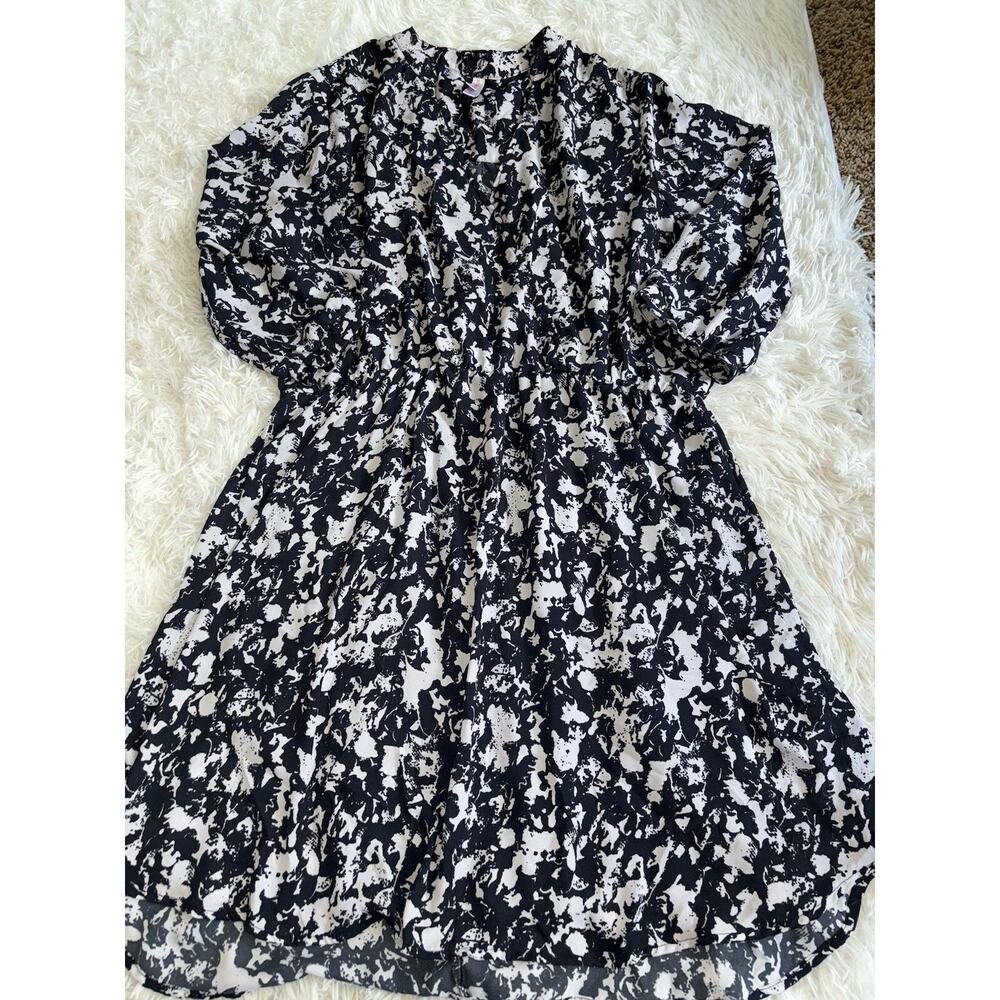 Xhilaration Black and White Printed Midi Dress